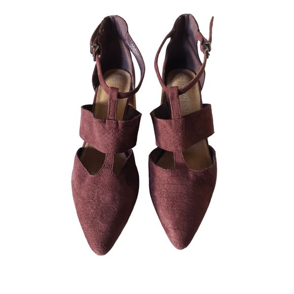 MI IM HEELS SIZE 9US POINTED TOE , STACKED BLOCK HEEL‎ T STRAP BURGANDY - Picture 2 of 12